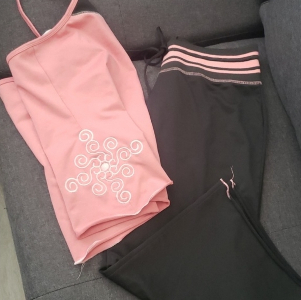 Grey/Soft Pink workout set